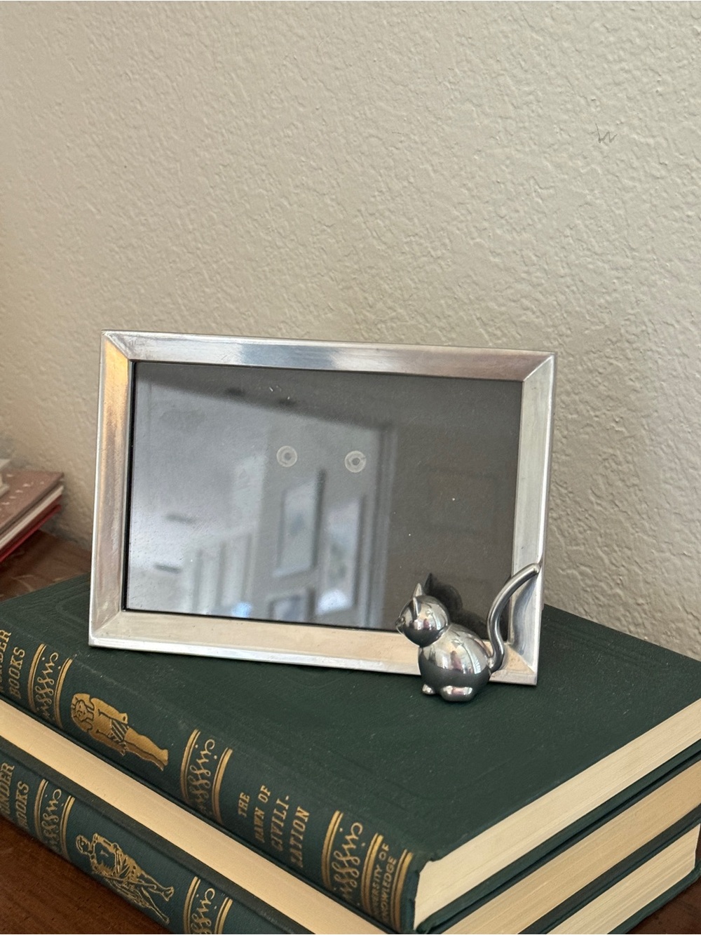 MCM Chrome Silver Cat Accent Picture Frame Holds 4 × 6 inch photo